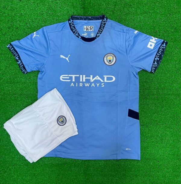 Man City 2024-25 home kit