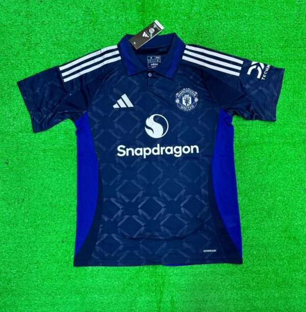 man u jersey