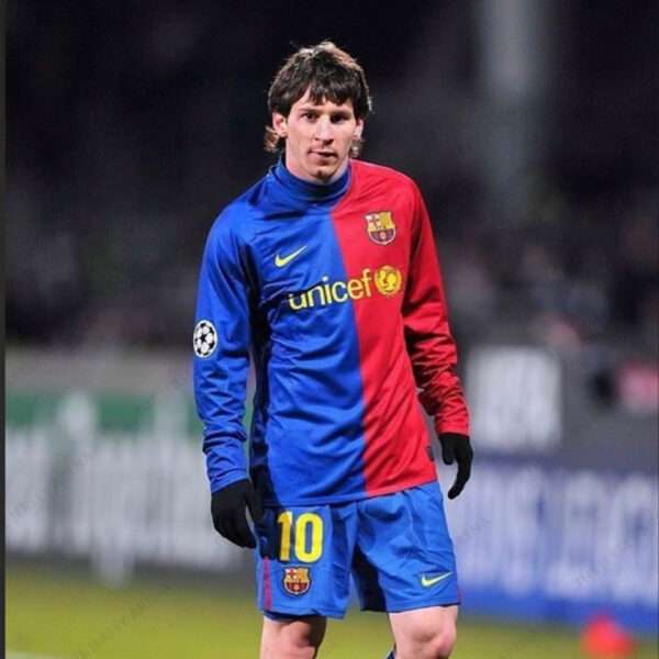 Barcelona Home 2009 Full Sleeve Retro Jersey - Image 2