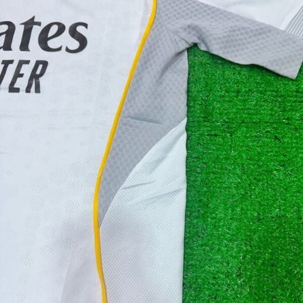 Real Madrid 2025-26 Home Jersey – Player Version Mbappé #9 - Image 4