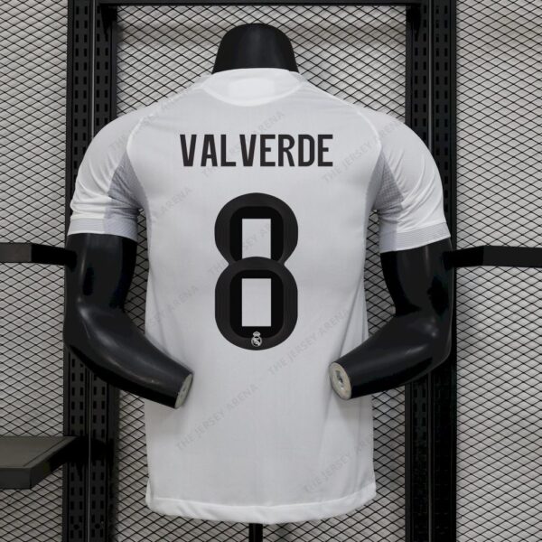 valverde 8 jersey in India