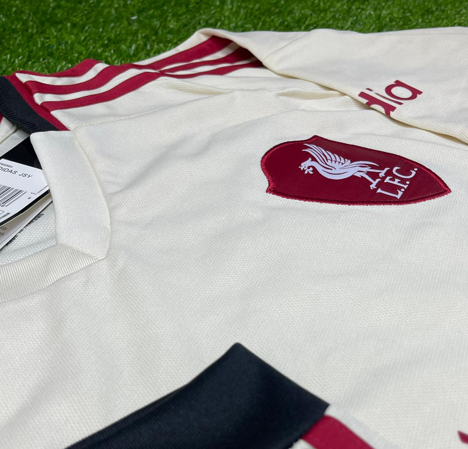 Liverpool Away Full Sleeve Jersey 2025-26 - Fan Version - Image 2