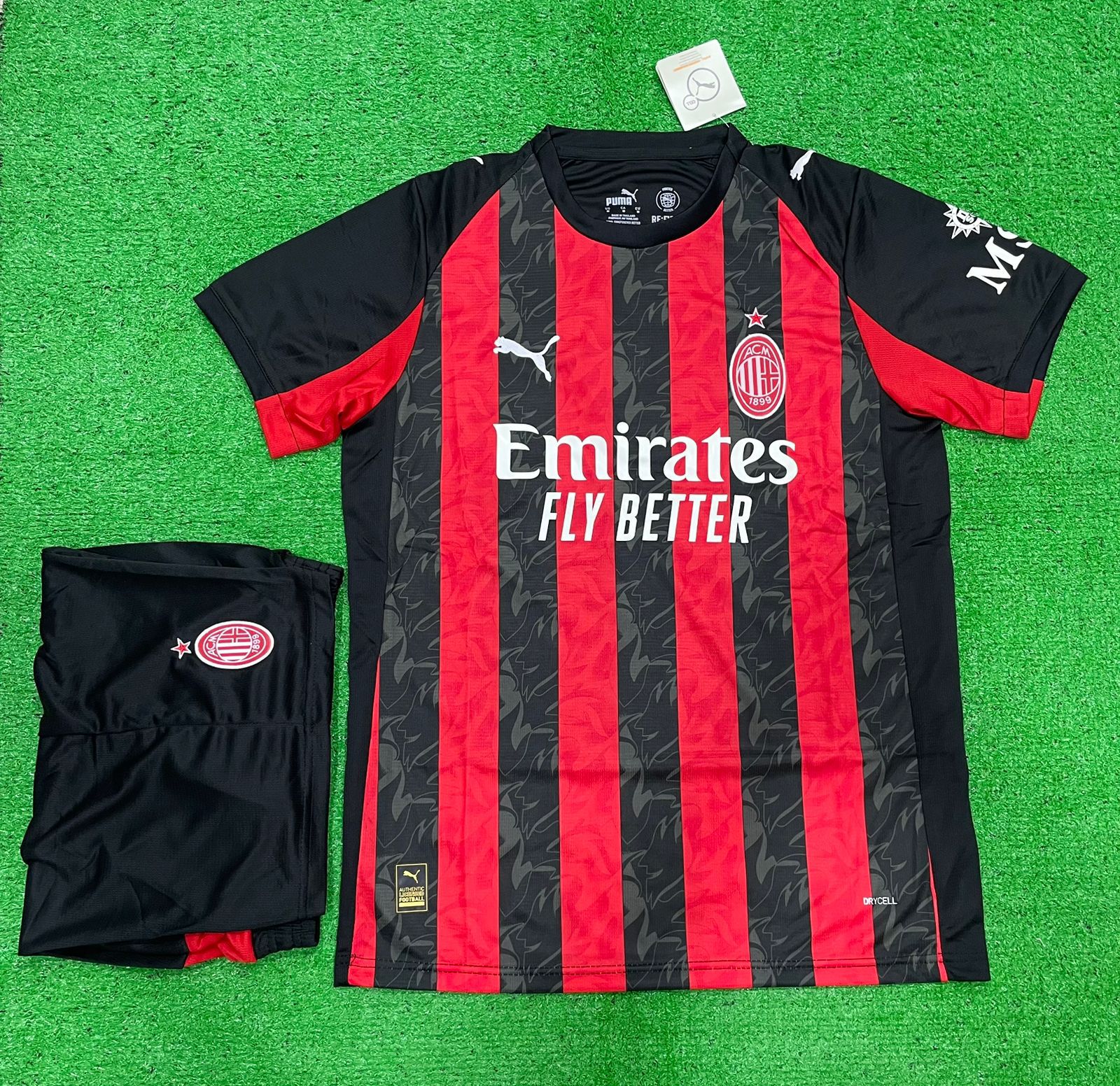 AC Milan Home 2025-26 Premium Set