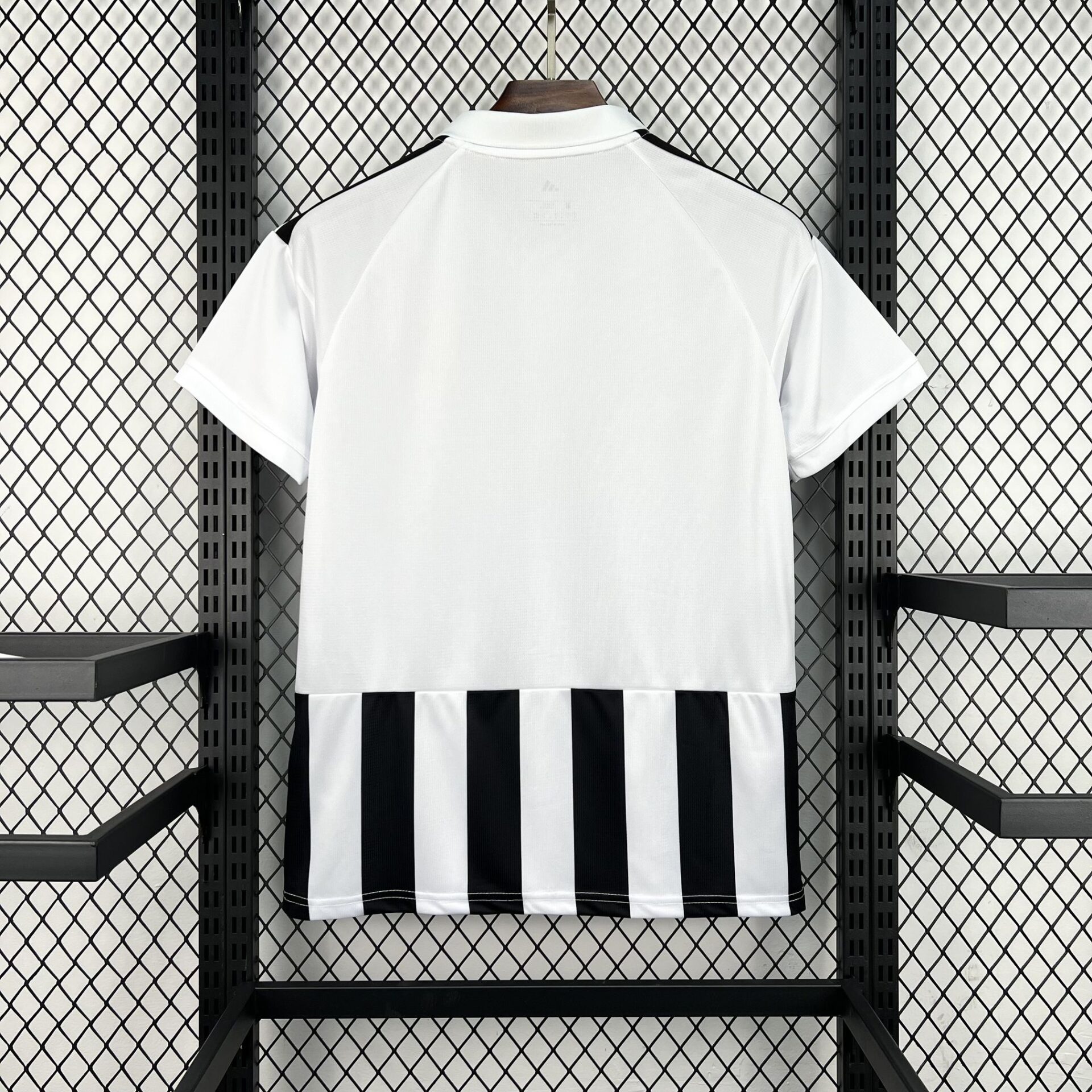 Juventus Home 2026-2027 Fan Version Jersey - Image 3