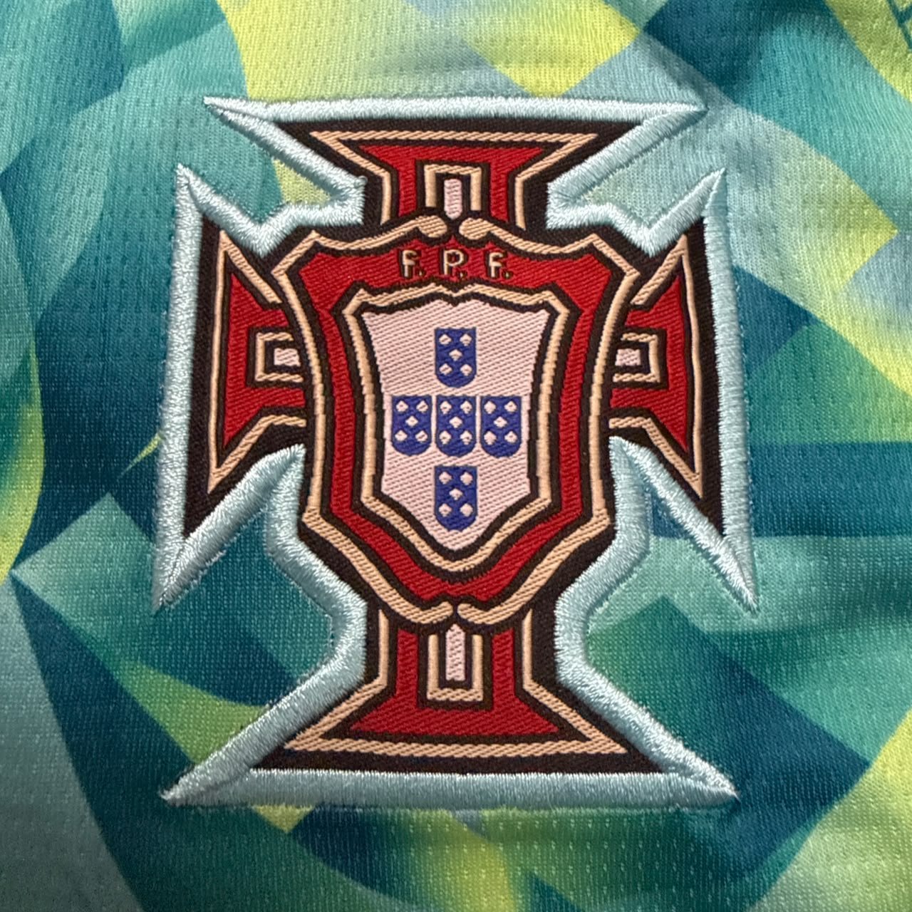 Portugal Goalkeeper Premium Set - Image 2
