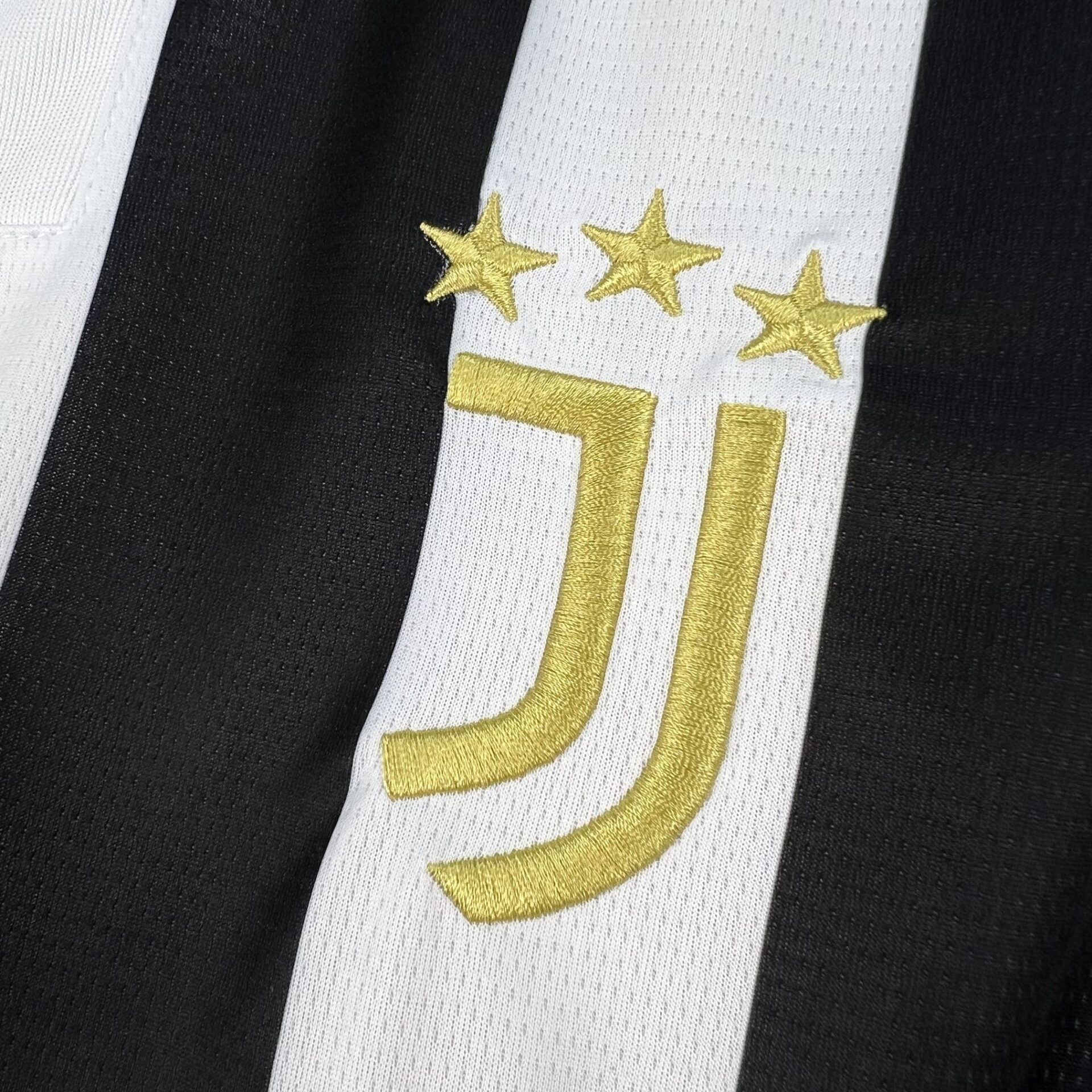 Juventus Home 2026-2027 Fan Version Jersey - Image 2