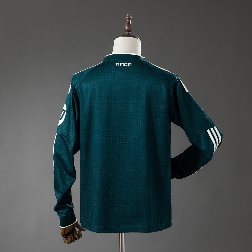 Real Madrid Away 2026-2027 Fan Version Full Sleeve Jersey - Image 4